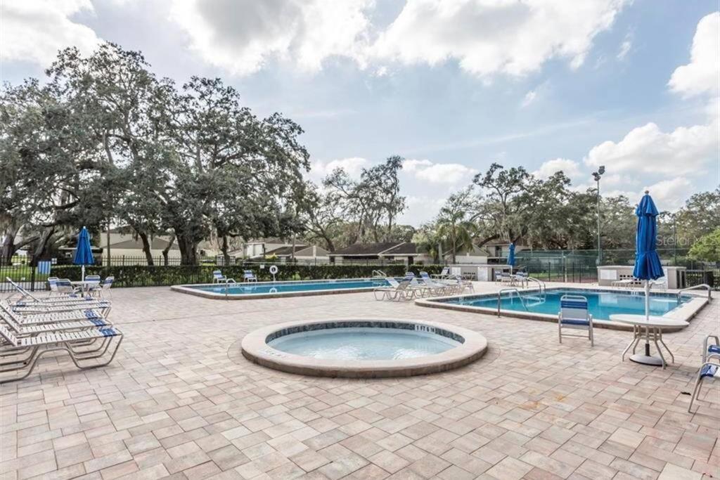 Cozy 3 Bed 2.5 Bath Located Near Busch Gardens Apartment Tampa Luaran gambar