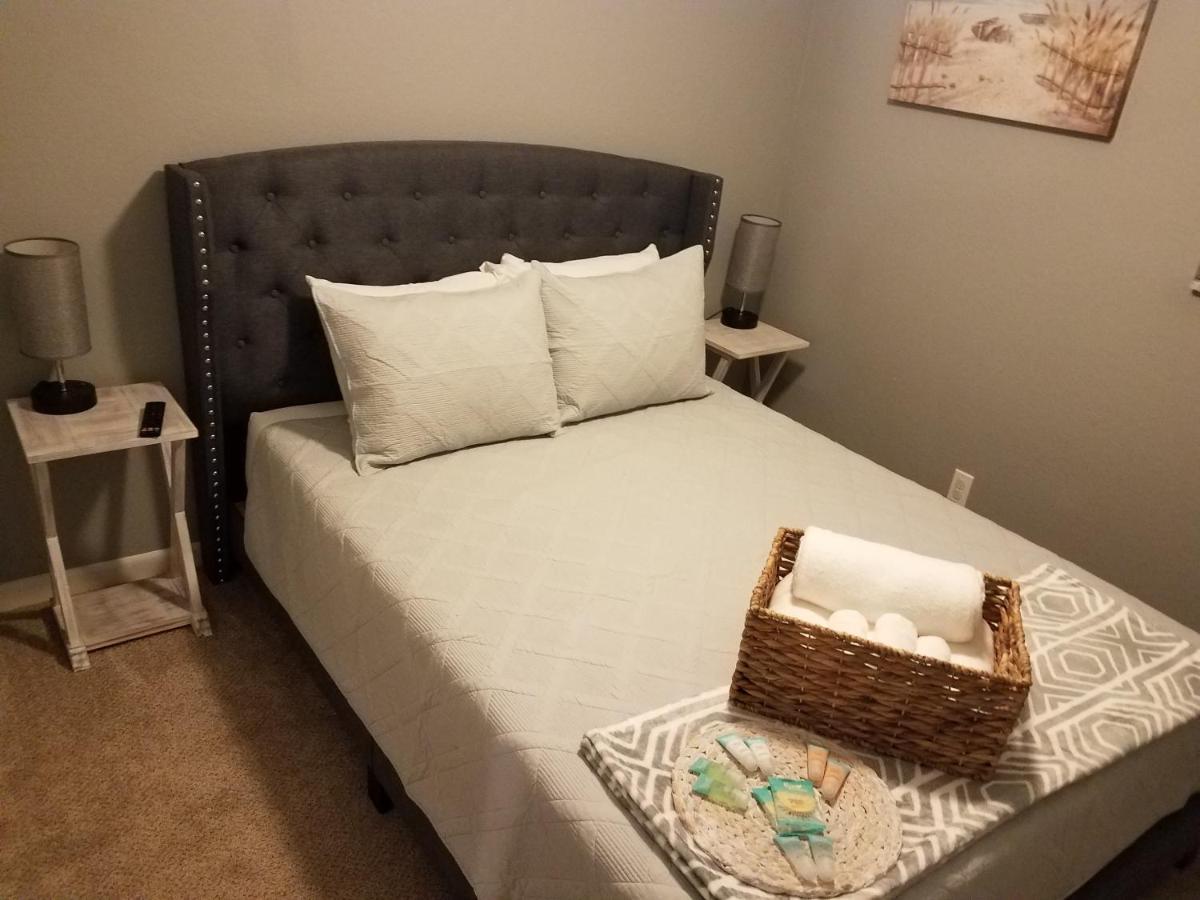 Cozy 3 Bed 2.5 Bath Located Near Busch Gardens Apartment Tampa Luaran gambar