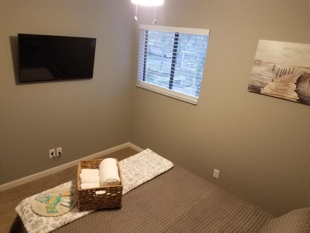 Cozy 3 Bed 2.5 Bath Located Near Busch Gardens Apartment Tampa Luaran gambar